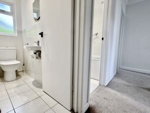 Separate WC- click for photo gallery